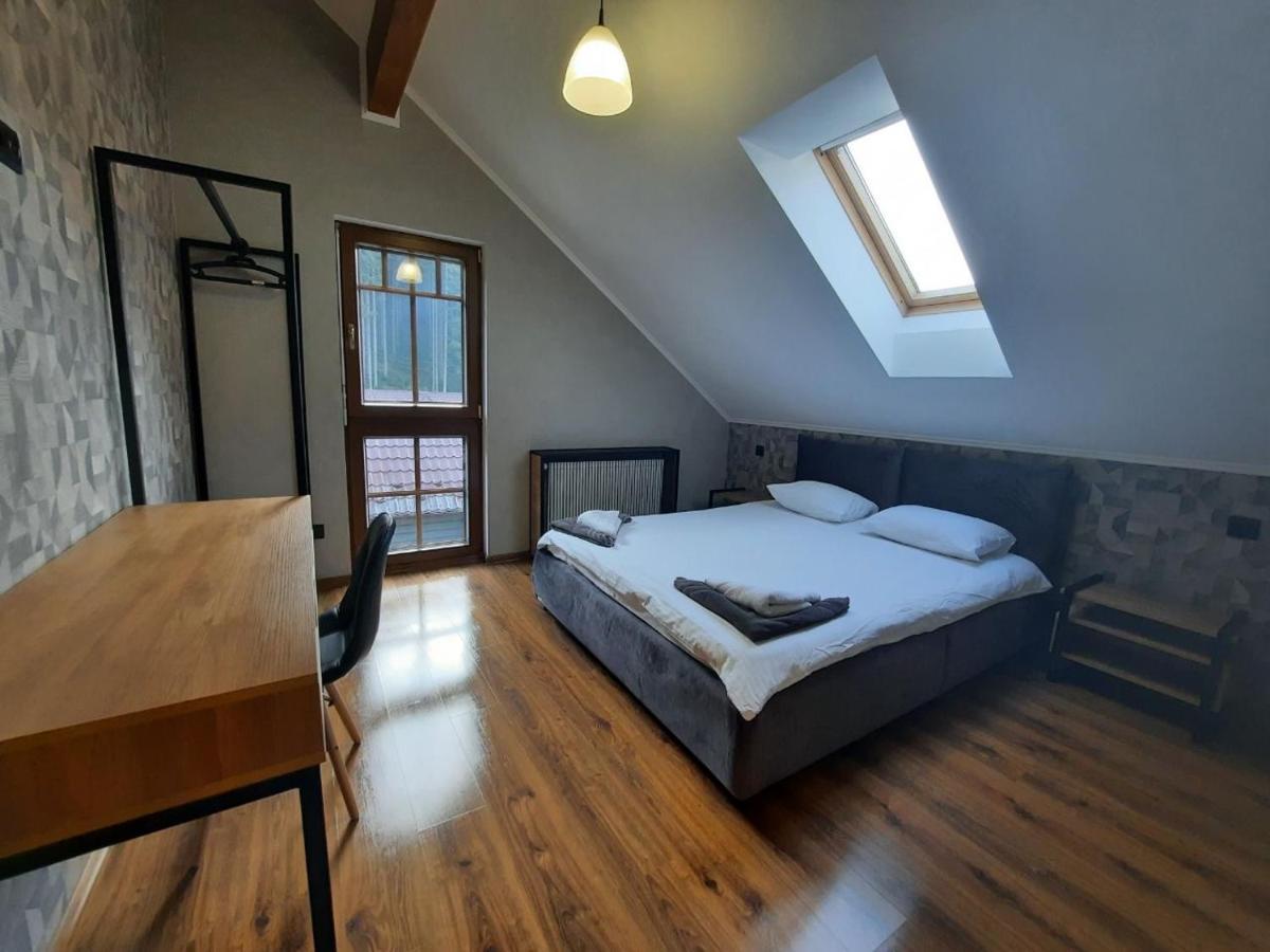 Villa Berghaus Bukovel Extérieur photo